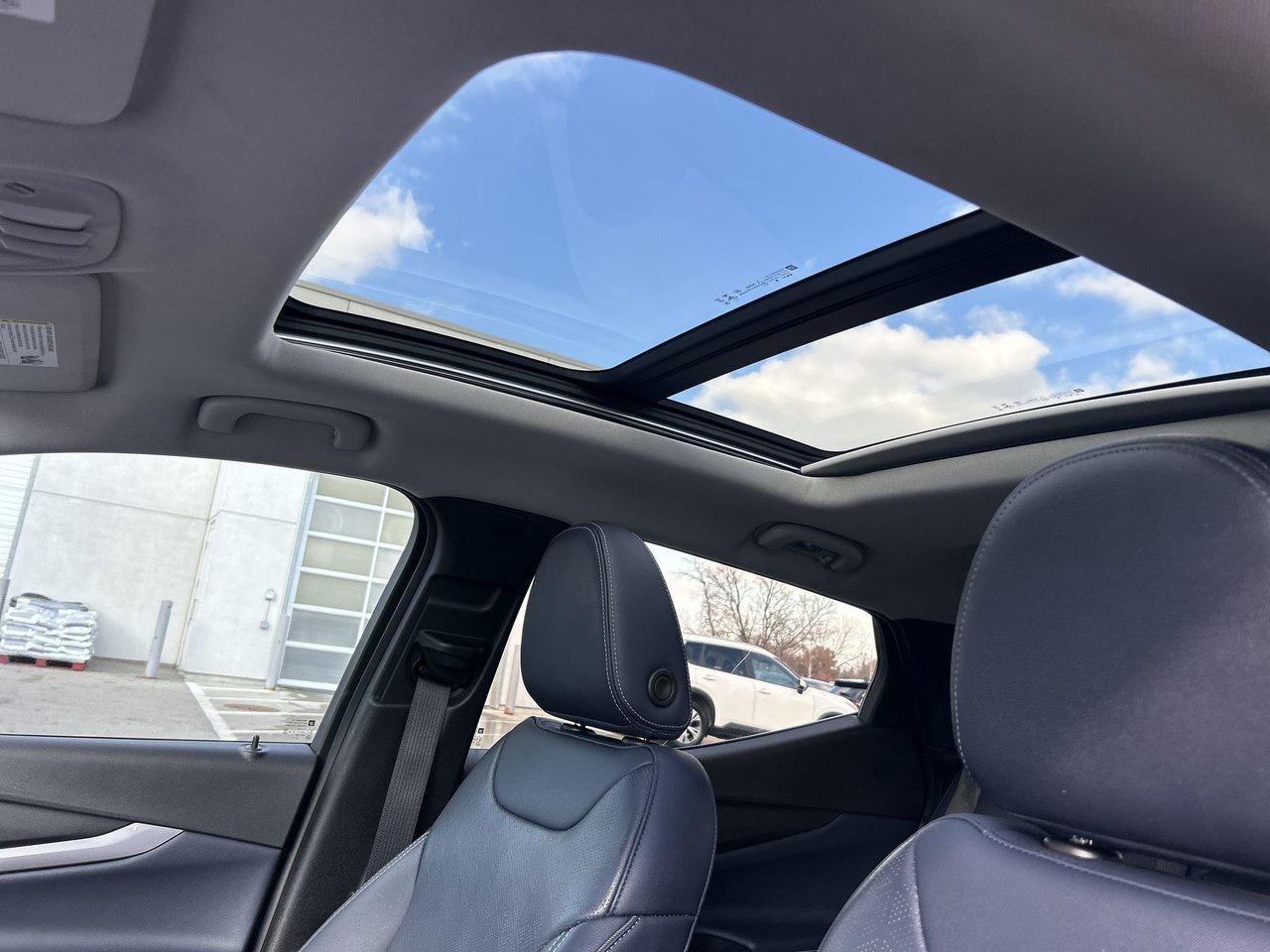 2022 Chevrolet Bolt EUV Premier BOSE Panoramic Sunroof Navigation Winter T Photo