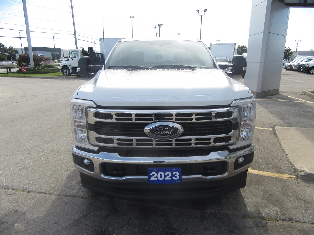 2023 Ford F-250 CREW CAB 4X4 DIESEL XLT PACKAGE / 6.8 FT BOX Photo