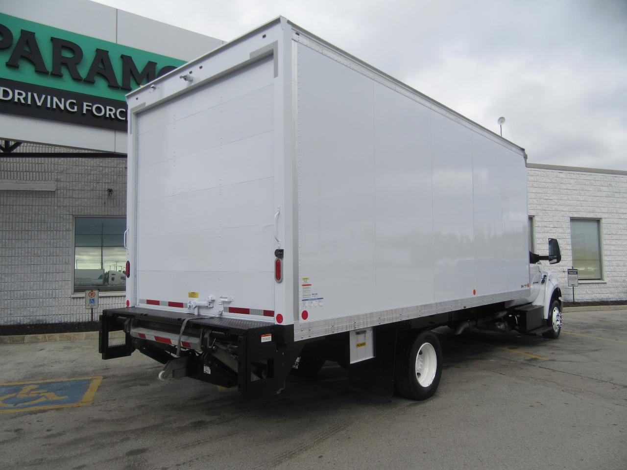 2022 Ford FordF_650 20FT HIGH & WIDE BOX POWER LIFTGATE Photo