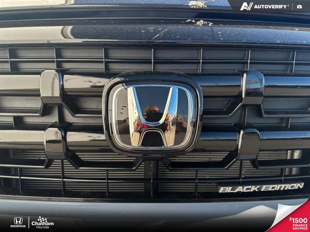 2025 Honda Ridgeline Black Edition AWD One Owner! No Accidents! Low kms Photo