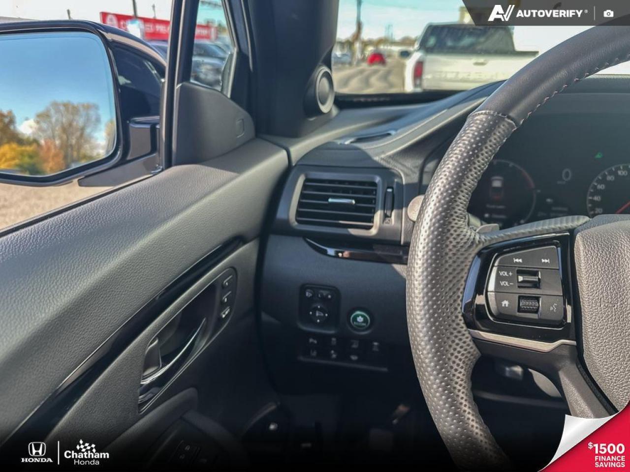 2025 Honda Ridgeline Black Edition AWD One Owner! No Accidents! Low kms Photo