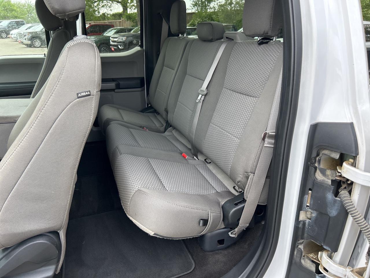 2020 Ford F-150 XLT, 8' BOX, CLEAN CARFAX, BACK UP CAMERA! Photo