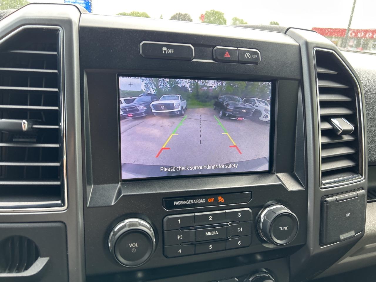 2020 Ford F-150 XLT, 8' BOX, CLEAN CARFAX, BACK UP CAMERA! Photo