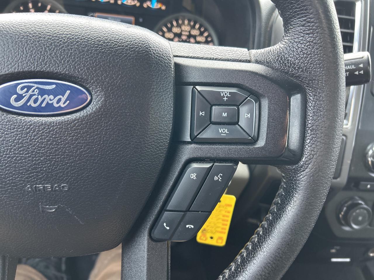 2016 Ford F-150 XLT, REG CAB 4X4, 8 FT BOX, BACK UP CAMERA! Photo