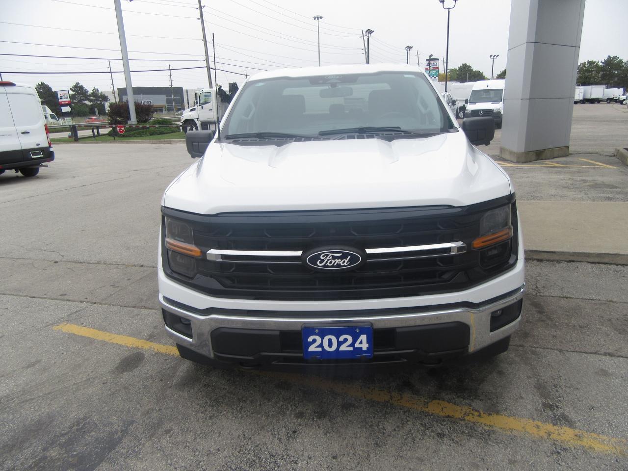 2024 Ford F-150 CREW CAB 4X4 5.5FT BOX XLT PACKAGE Photo