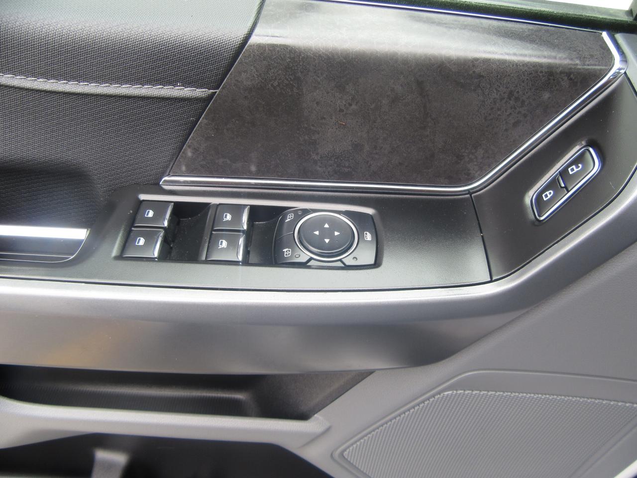 2024 Ford F-150 CREW CAB 4X4 5.5FT BOX XLT PACKAGE Photo