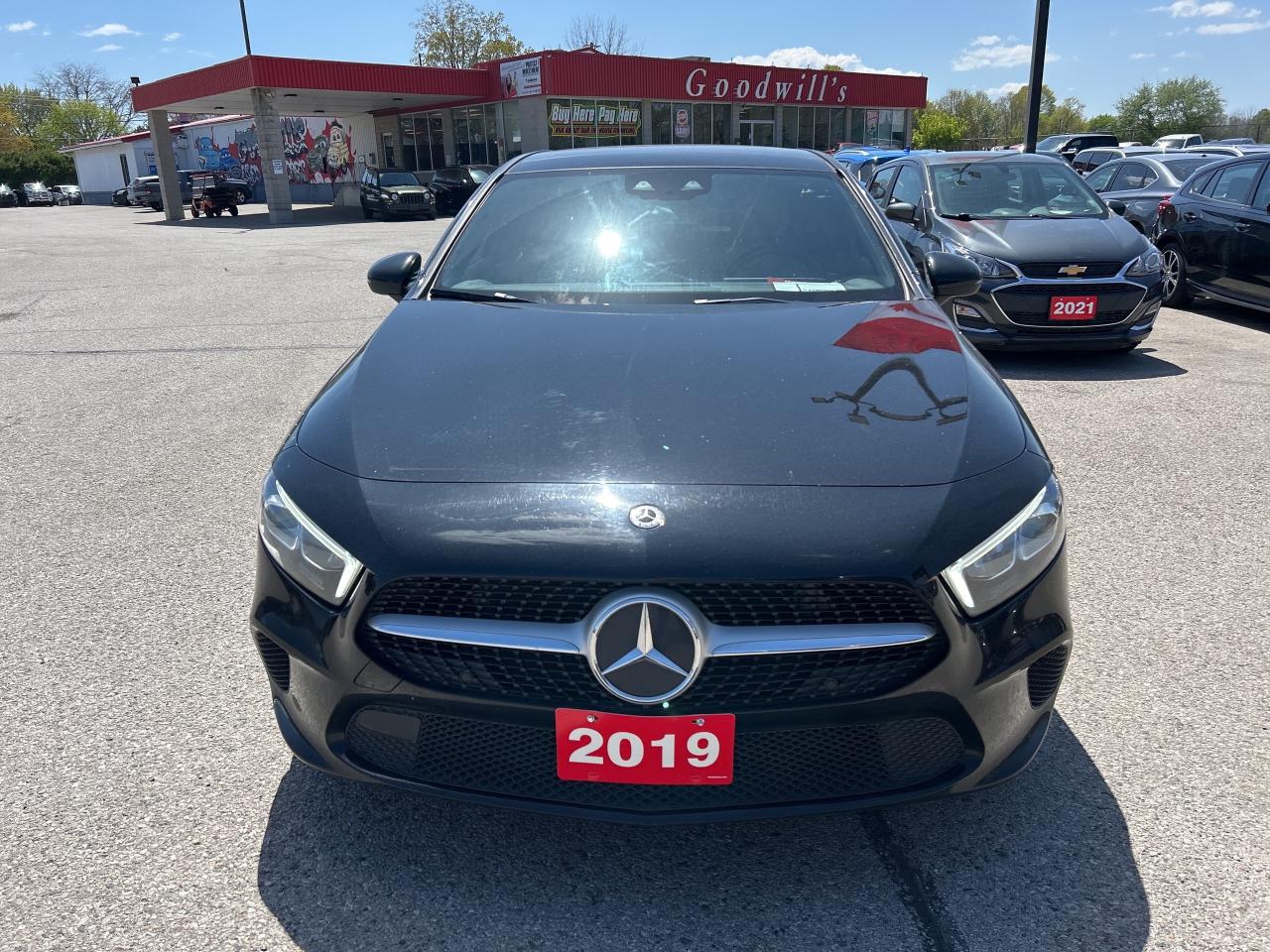 2019 Mercedes-Benz A-Class A 250 4MATIC, LEATHER, SUNROOF, BACK UP CAMERA! Photo2