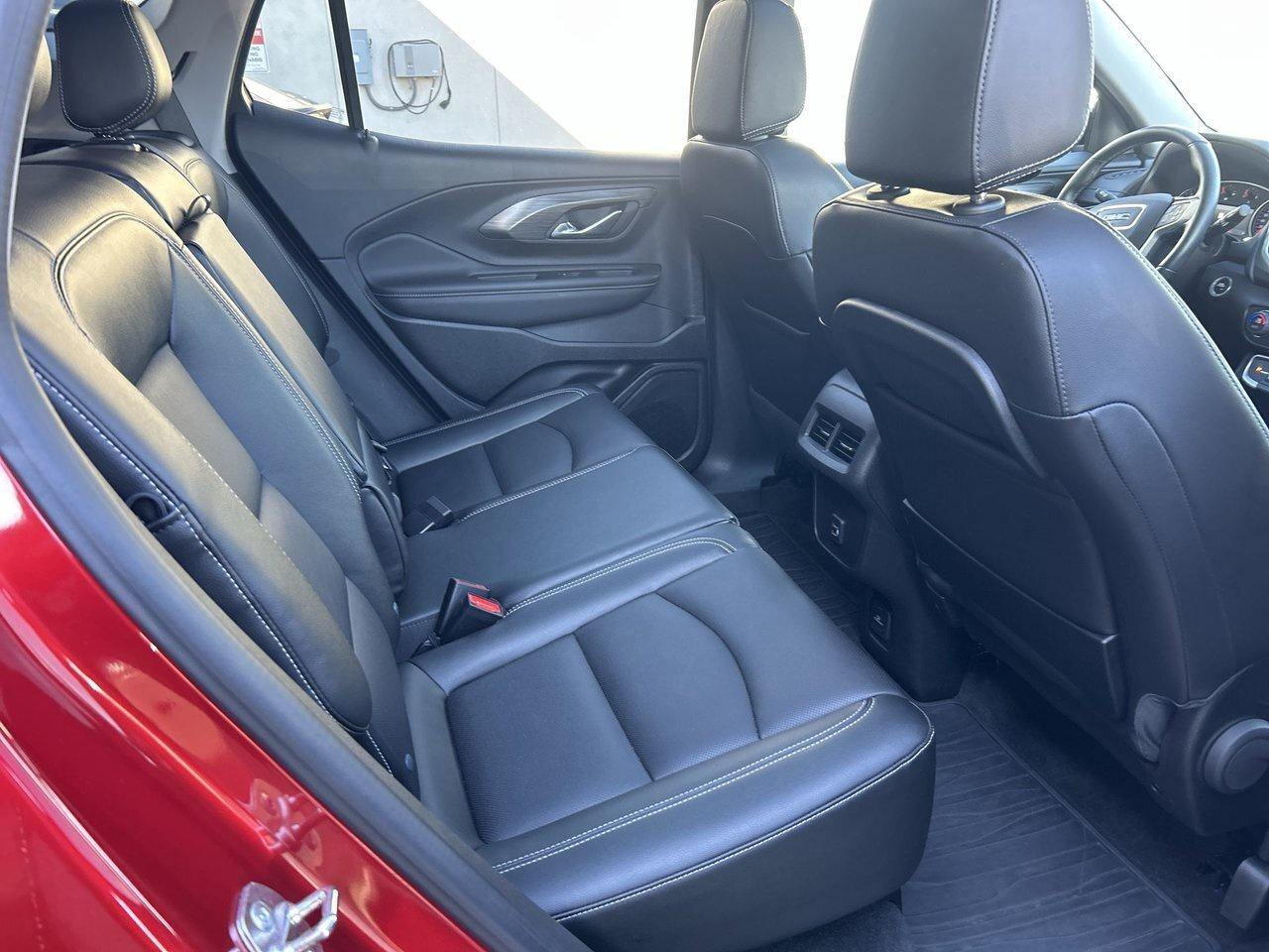 2024 GMC Terrain AWD SLT Leather BOSE Panoramic Sunroof Navigation Photo