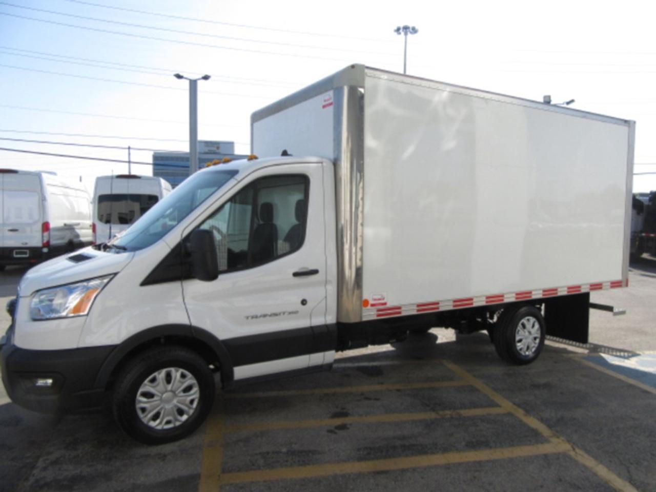 2024 Ford Transit Cargo Van GAS WITH 14 FT CUBE WITH ALUMINUM BOX Photo
