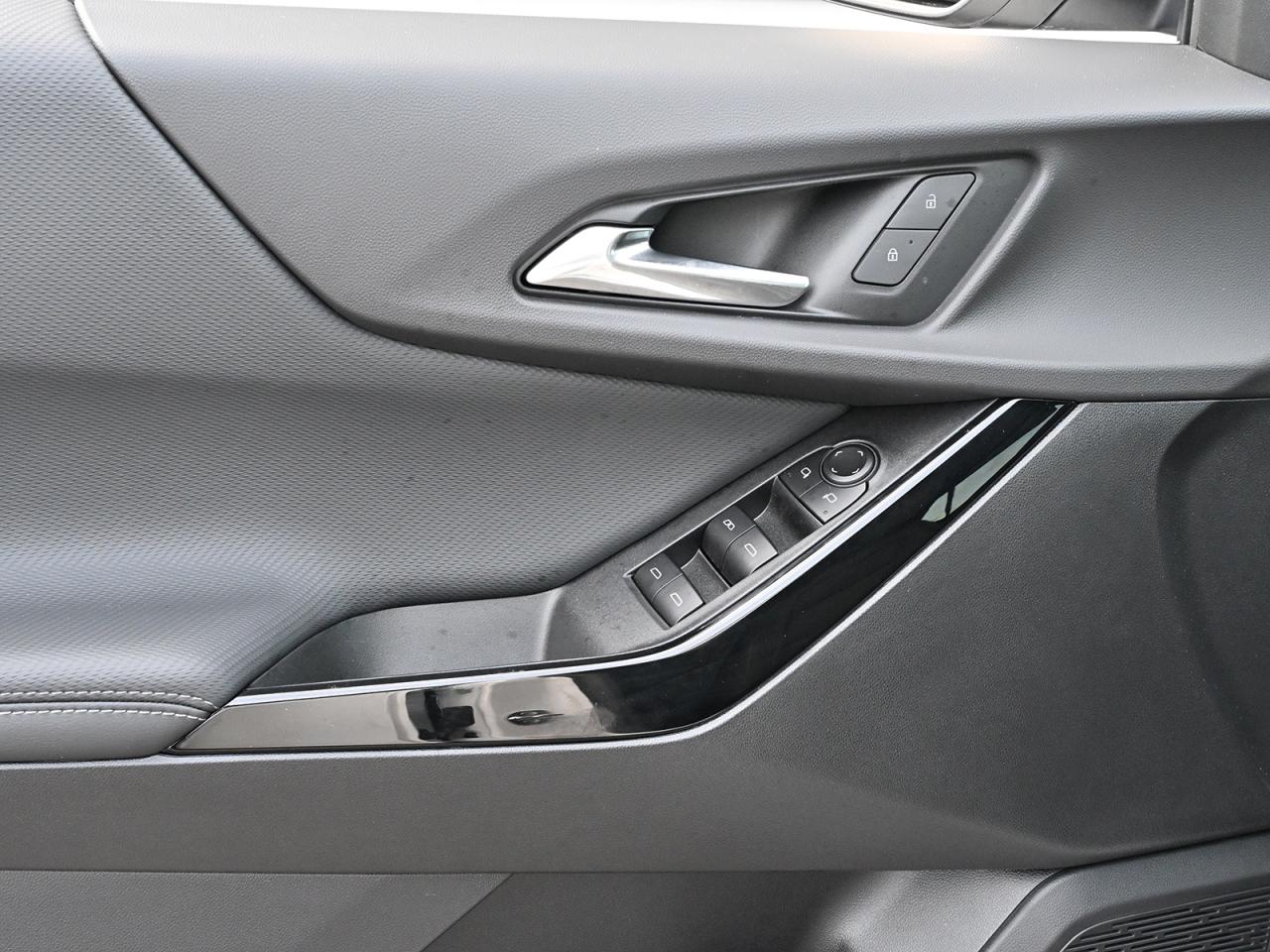 2025 Chevrolet Equinox LT AWD ~Nav ~Heated Seats ~Bluetooth ~Backup Cam Photo