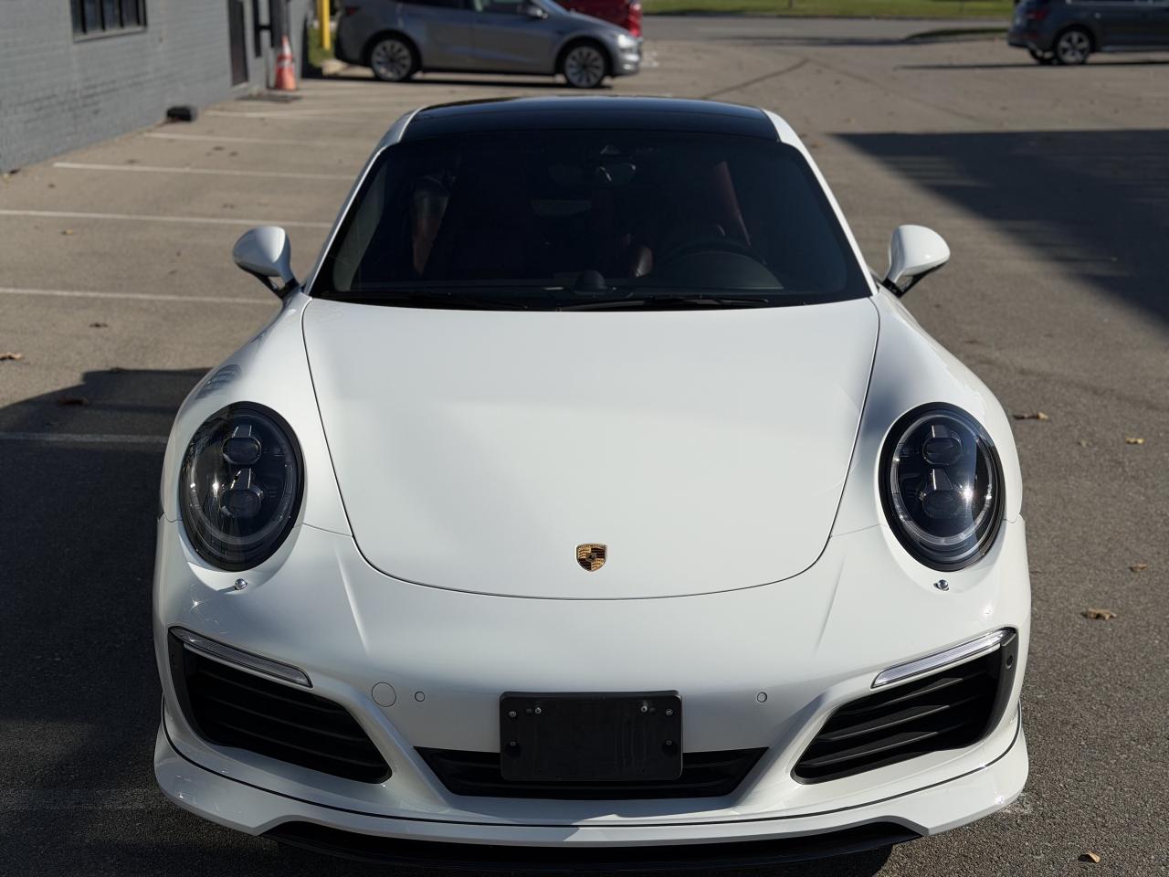 2017 Porsche 911 2dr Cpe Carrera 4S Photo4