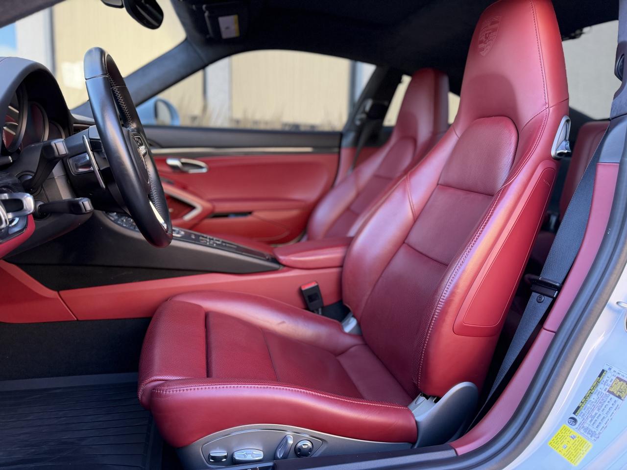 2017 Porsche 911 2dr Cpe Carrera 4S Photo