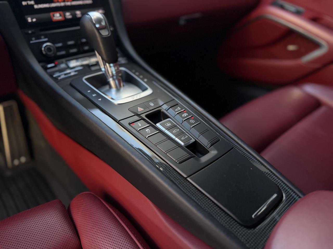 2017 Porsche 911 2dr Cpe Carrera 4S Photo