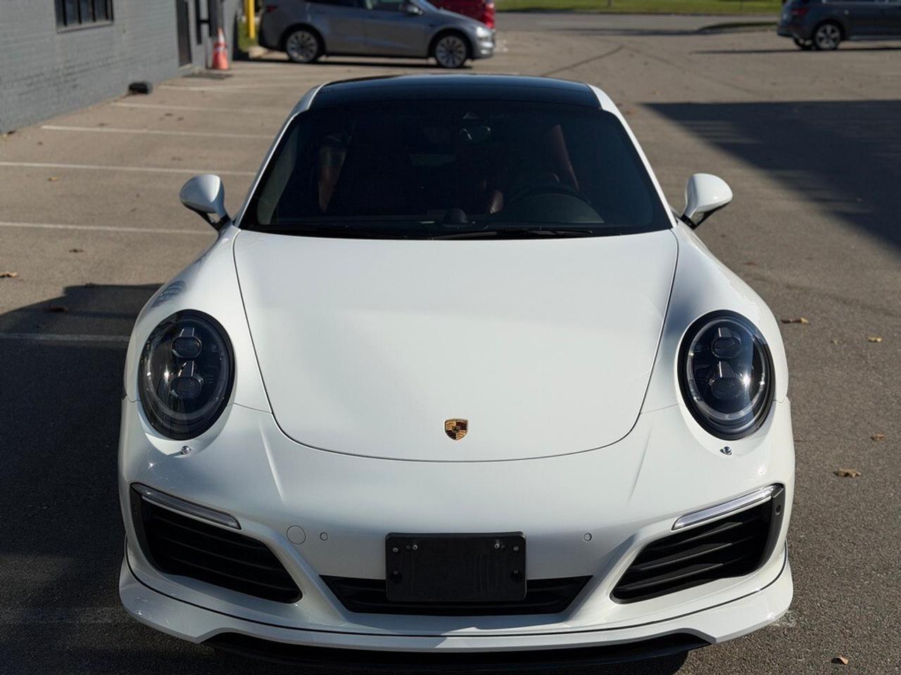 2017 Porsche 911 2dr Cpe Carrera 4S Photo4