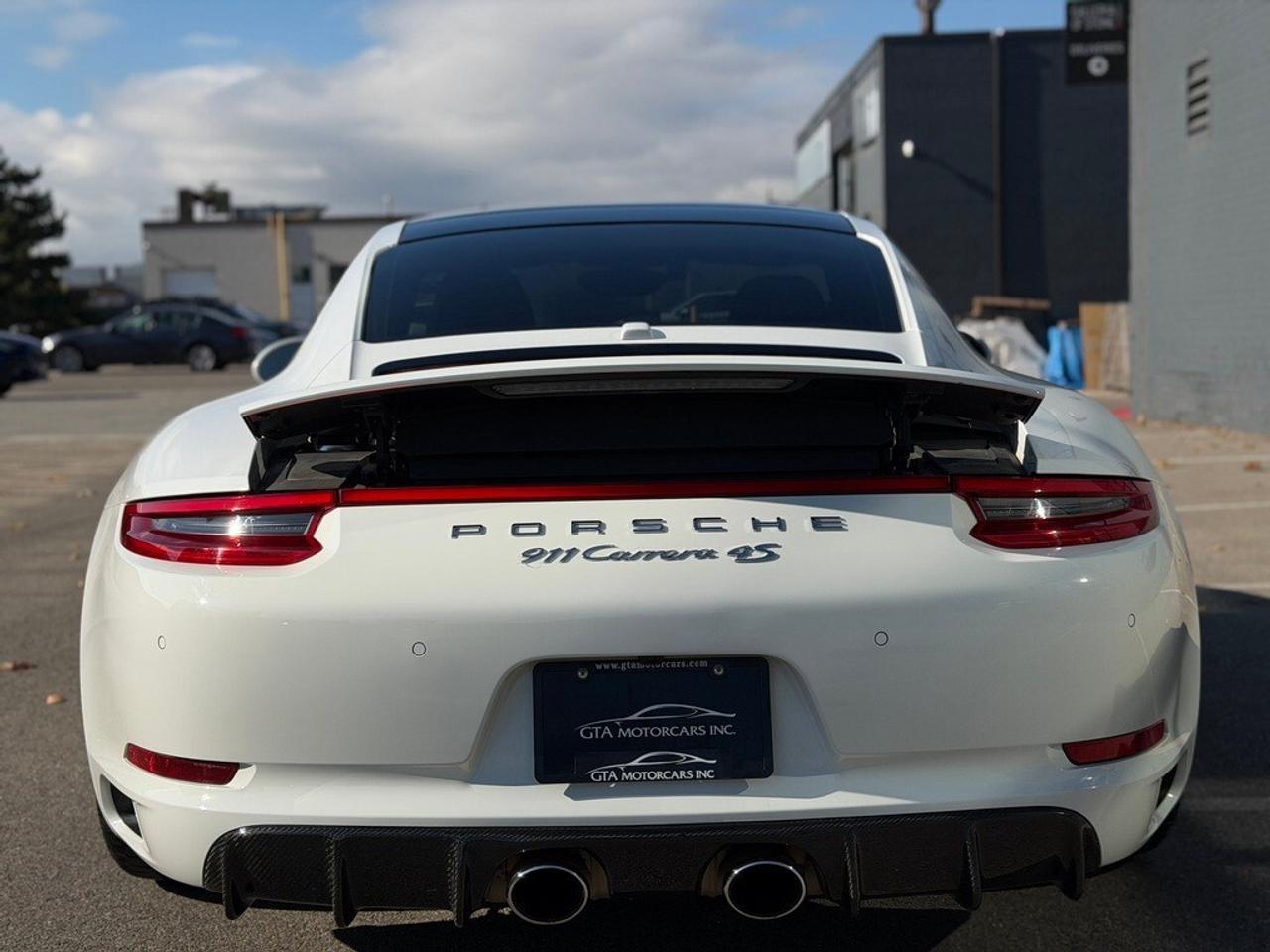 2017 Porsche 911 2dr Cpe Carrera 4S Photo