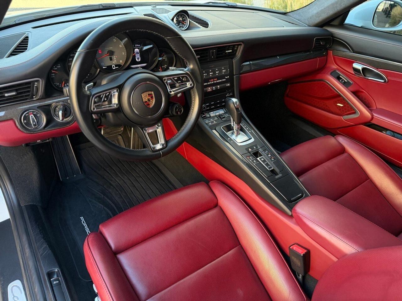 2017 Porsche 911 2dr Cpe Carrera 4S Photo