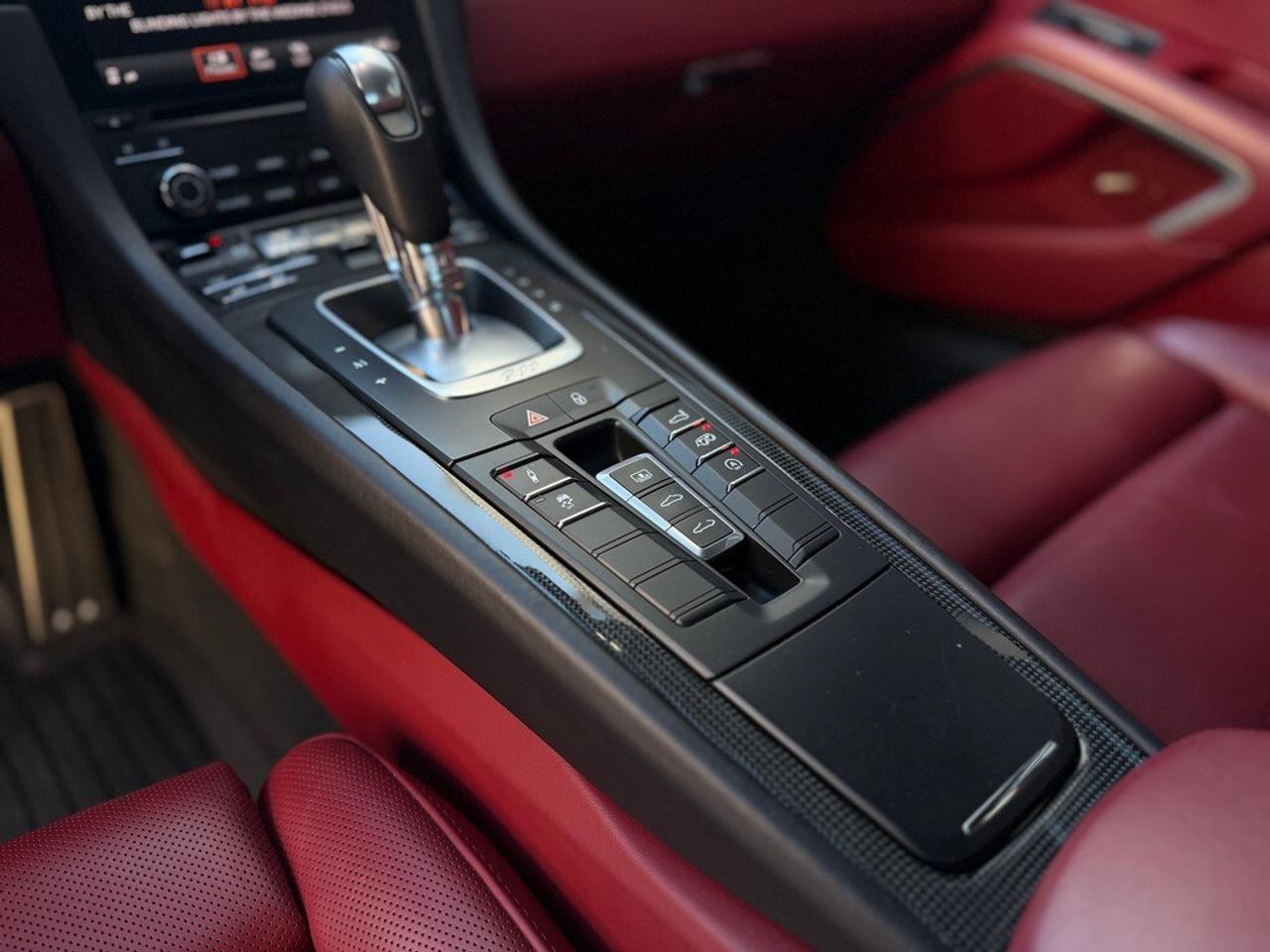 2017 Porsche 911 2dr Cpe Carrera 4S Photo