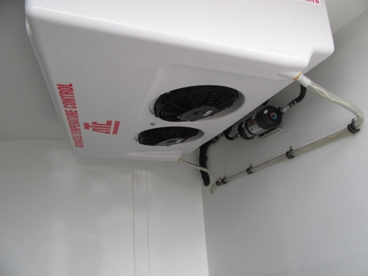 2023 Ford Transit Cargo Van T-250 ALL WHEEL DRIVE NEW LOW TEMP REEFER SYSTEM Photo3