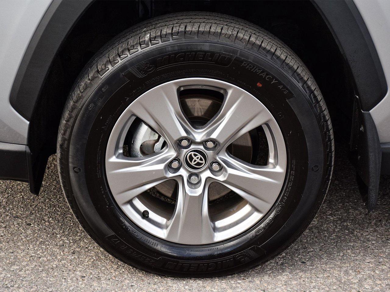 2025 Toyota RAV4 Hybrid XLE Finance Discount $1500 Applied Photo