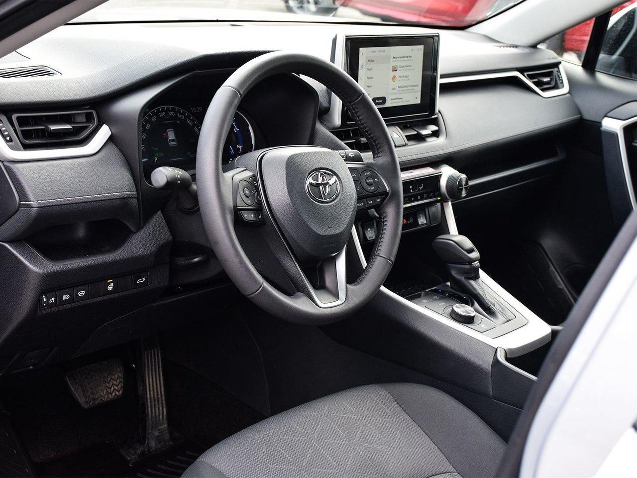 2025 Toyota RAV4 Hybrid XLE Finance Discount $1500 Applied Photo
