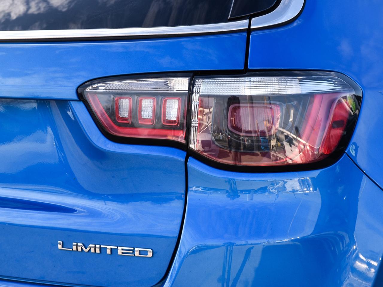 2018 Jeep Compass Limited 4x4 ~Nav ~Heated Leather ~Bluetooth ~Cam Photo