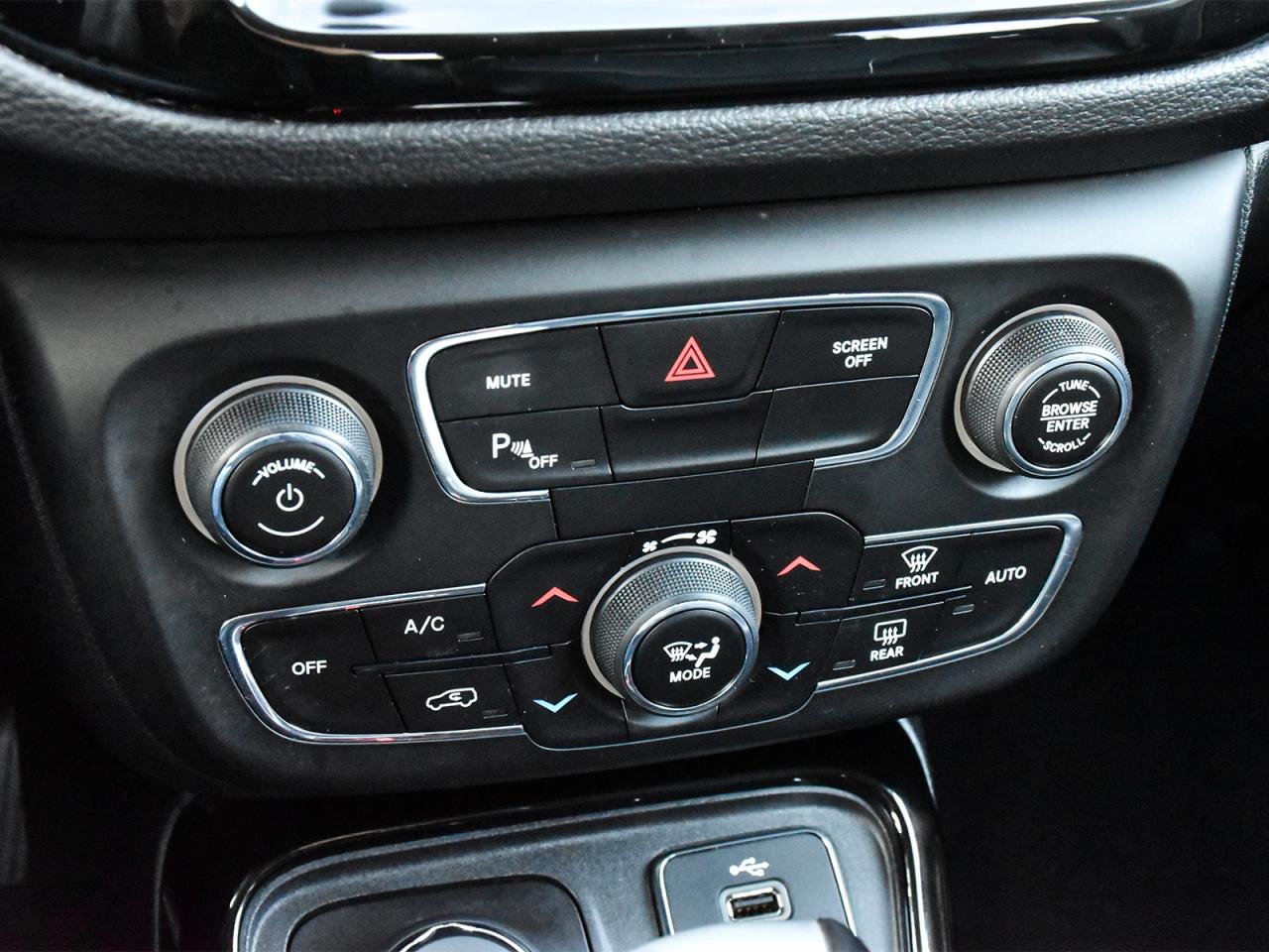 2018 Jeep Compass Limited 4x4 ~Nav ~Heated Leather ~Bluetooth ~Cam Photo