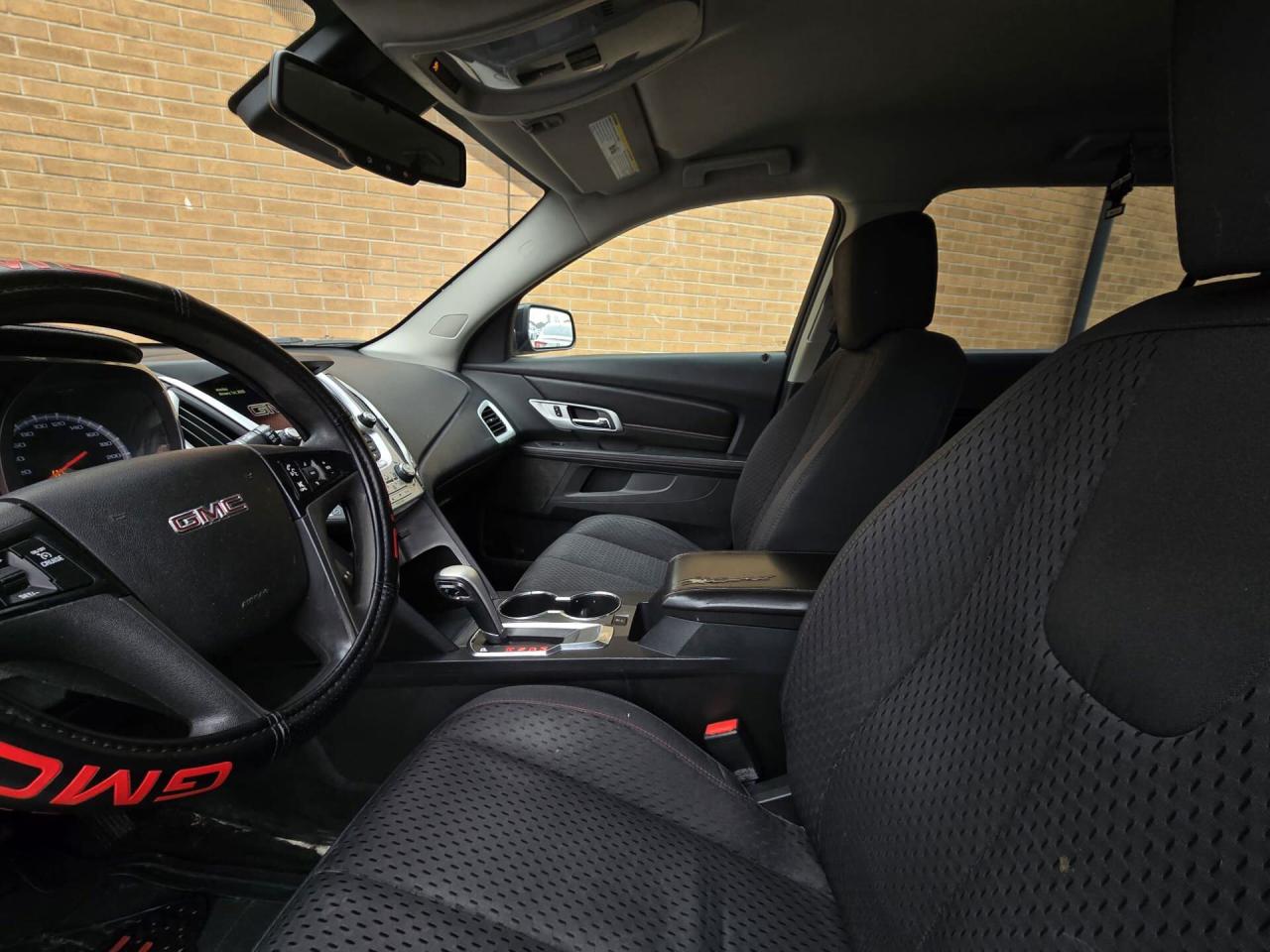 2015 GMC Terrain SLE / Reverse Camera / Bluetooth / Power Windows Photo