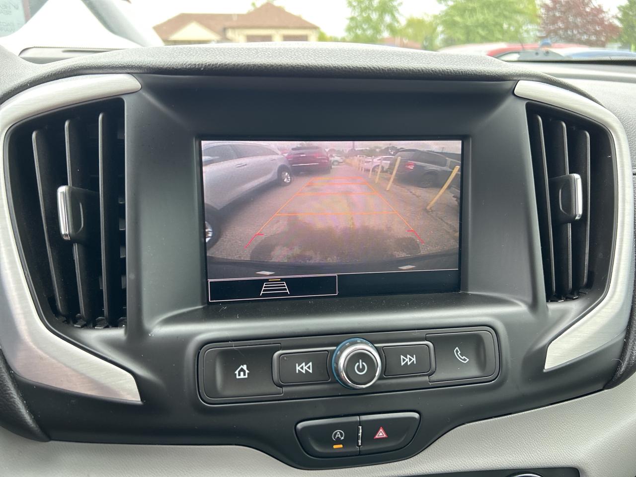 2023 GMC Terrain SLE, CLEAN CARFAX, REMOTE START, AWD! Photo