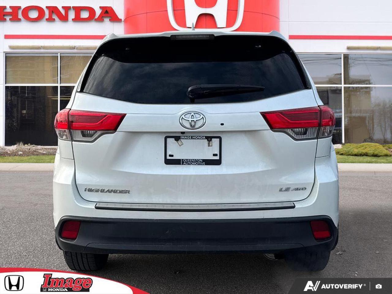 2019 Toyota Highlander LE AWD   BLUETOOTH   HTD SEATS } REAR CAM Photo
