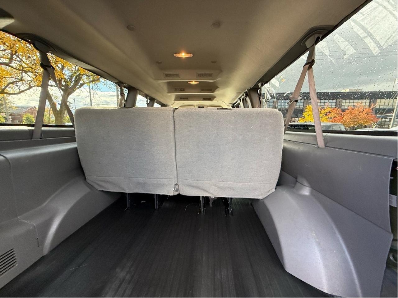 2023 GMC Savana Passenger 12 Passenger 155WheelBase 6.6L V8 CleanCarfax 3500 Photo