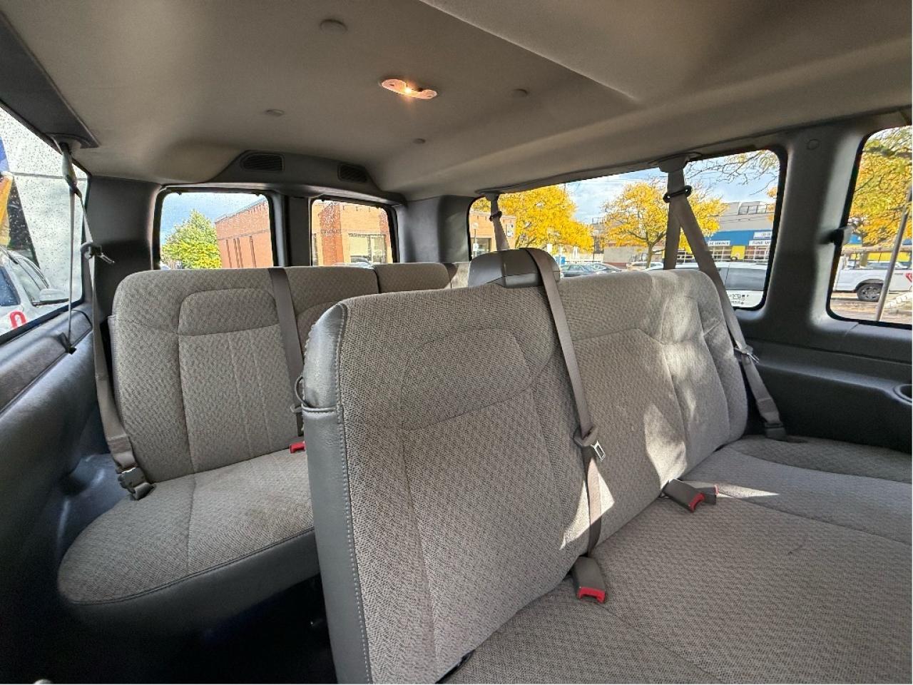 2023 GMC Savana Passenger 12 Passenger 155WheelBase 6.6L V8 CleanCarfax 3500 Photo