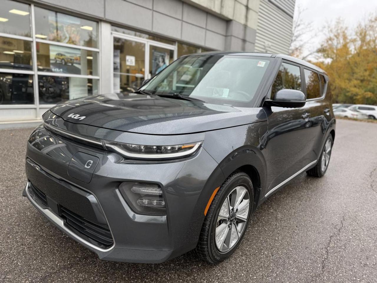 2022 Kia Soul EV EV Limited Auto Photo0