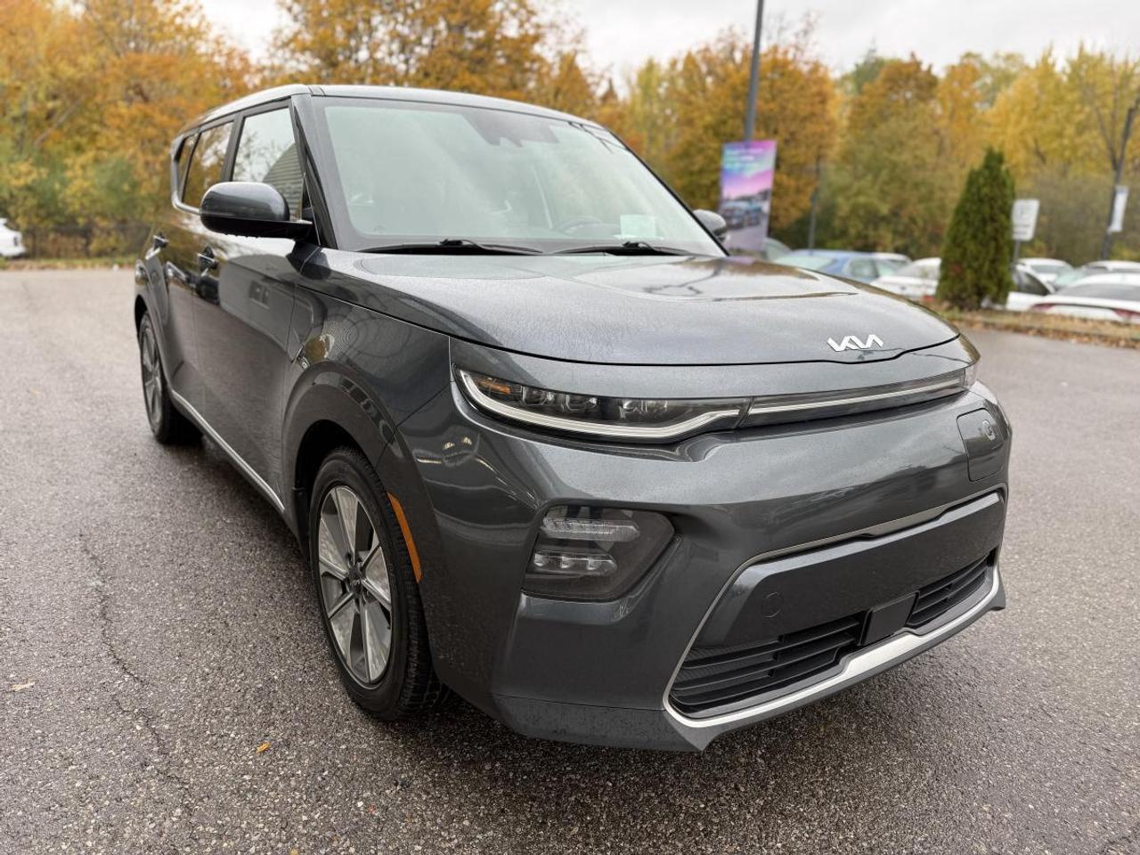 2022 Kia Soul EV EV Limited Auto Photo2