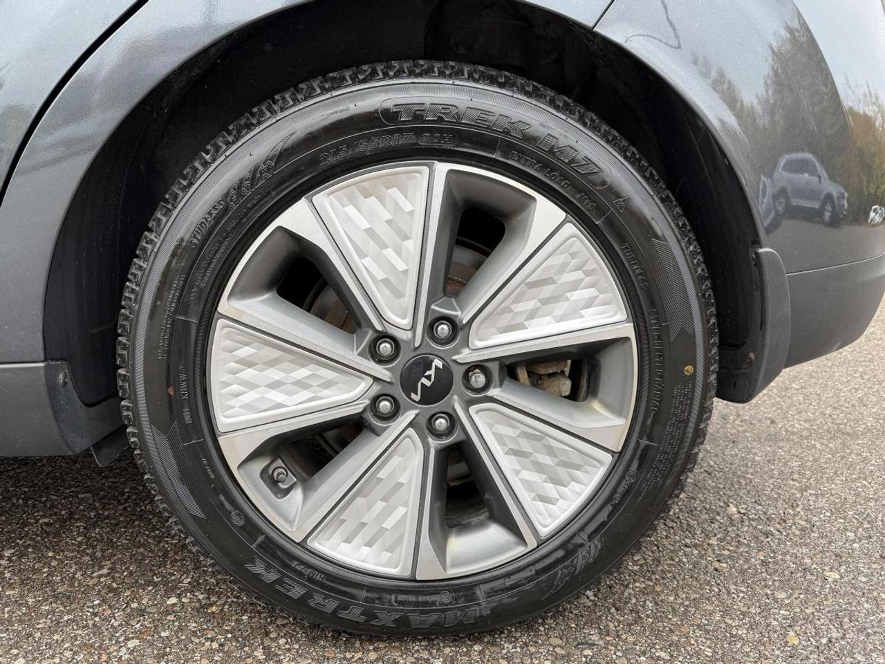 2022 Kia Soul EV EV Limited Auto Photo