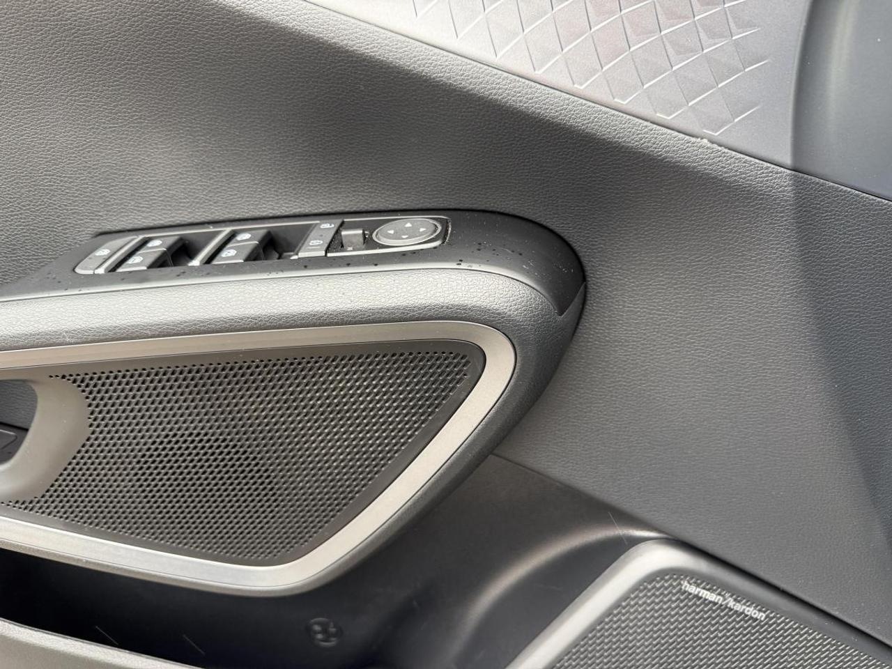 2022 Kia Soul EV EV Limited Auto Photo