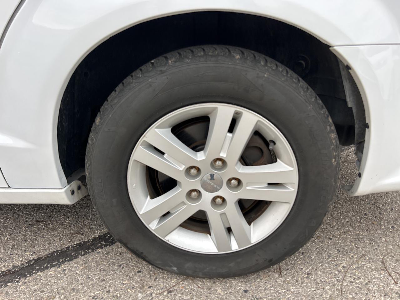 2020 Dodge Grand Caravan CREW, HEATED LEATHER, POWER SLIDING DOORS! Photo