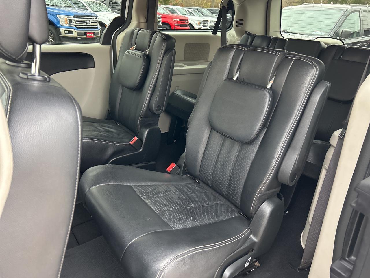 2020 Dodge Grand Caravan CREW, HEATED LEATHER, POWER SLIDING DOORS! Photo