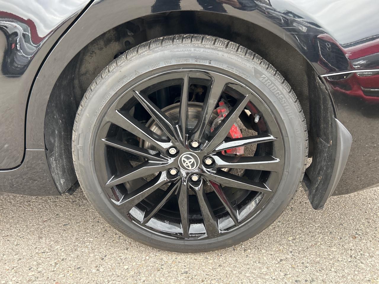 2020 Toyota Camry XSE, BACK UP CAMERA, LEATHER, SUNROOF! Photo