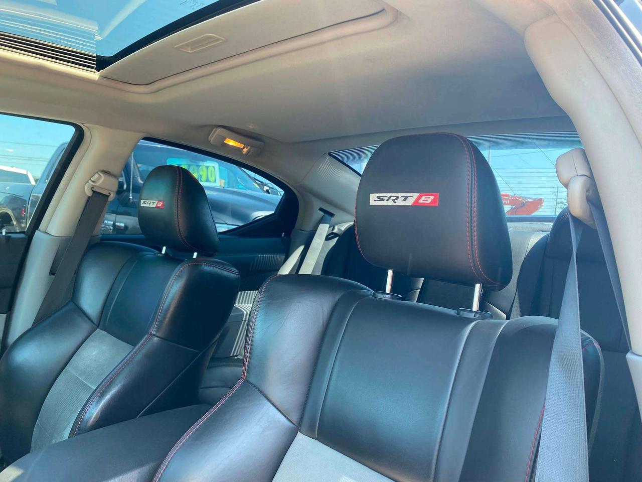 2007 Dodge Charger SRT-8 ~6.1L HEMI ~Leather ~Sunroof ~Kicker Audio Photo