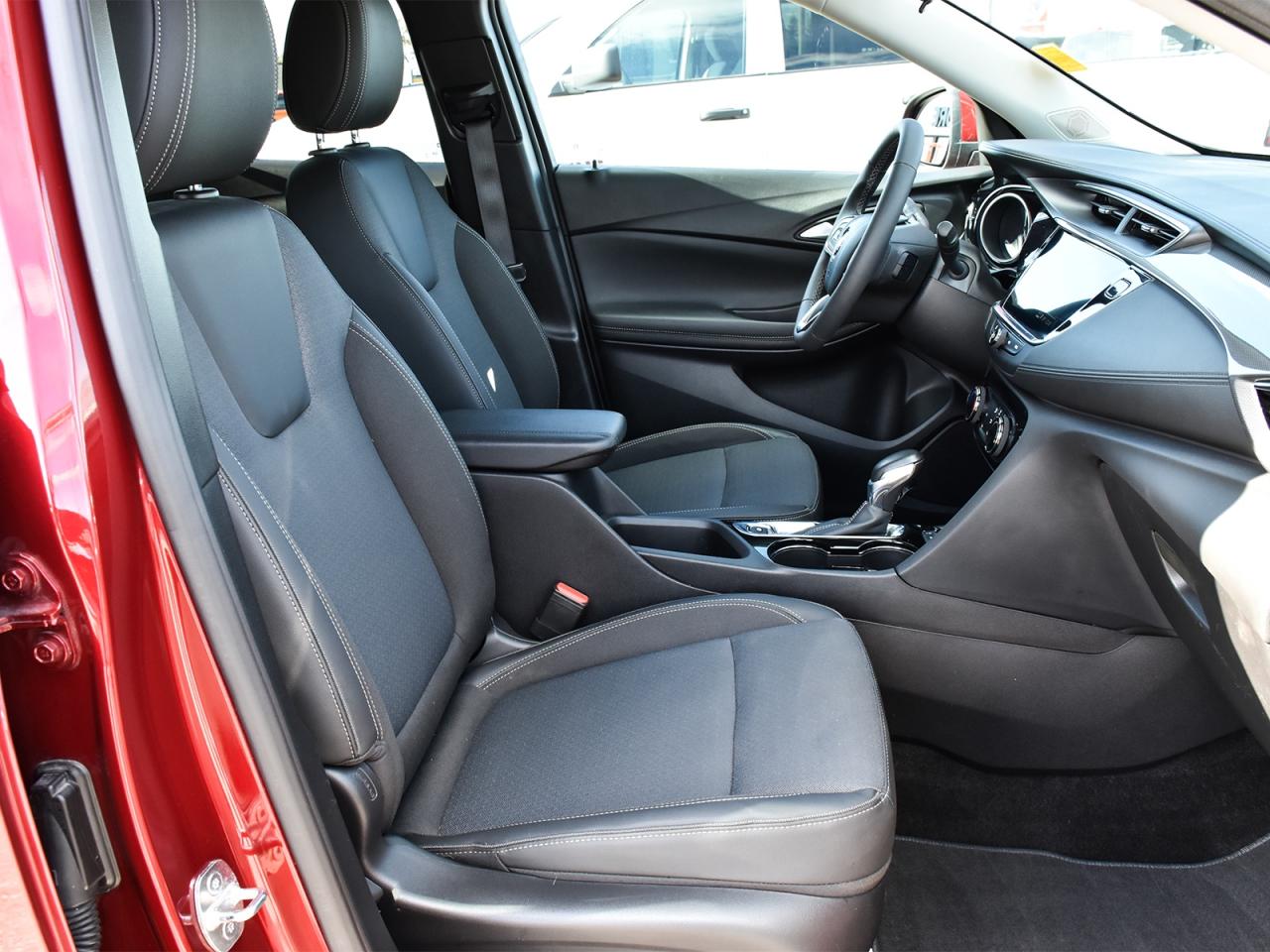 2022 Buick Encore GX AWD ~Heated Seats ~Bluetooth ~Camera ~Alloy Wheels Photo