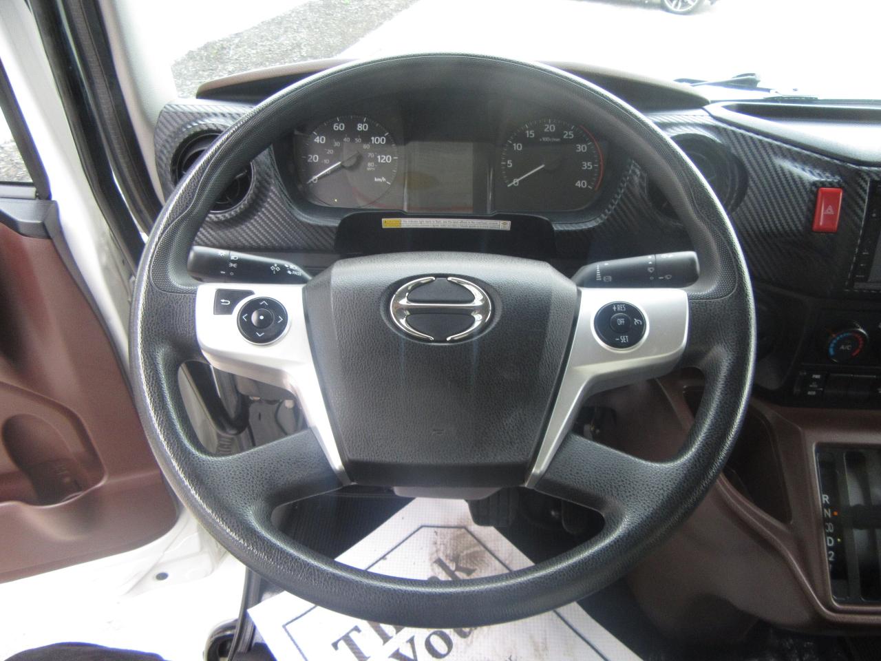 2023 Hino L7 CUMMINS 26FT BOX LARGE POWER LIFT/ROLLOUT RAMP Photo