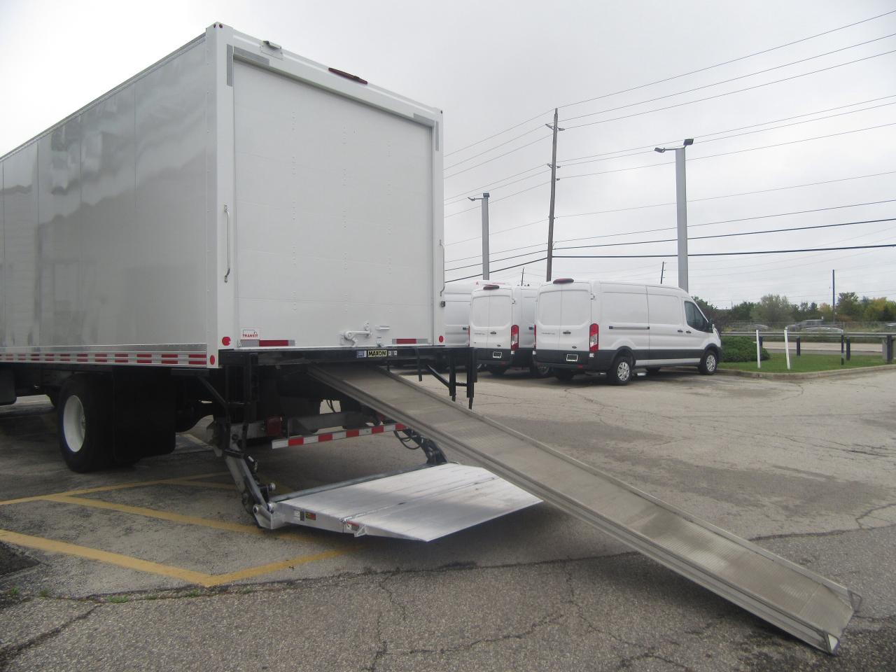 2023 Hino L7 CUMMINS 26FT BOX LARGE POWER LIFT/ROLLOUT RAMP Photo