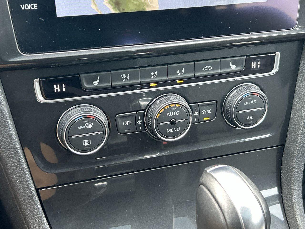 2021 Volkswagen Golf Highline Low KMS Adaptive Cruise Sunroof Leather Photo