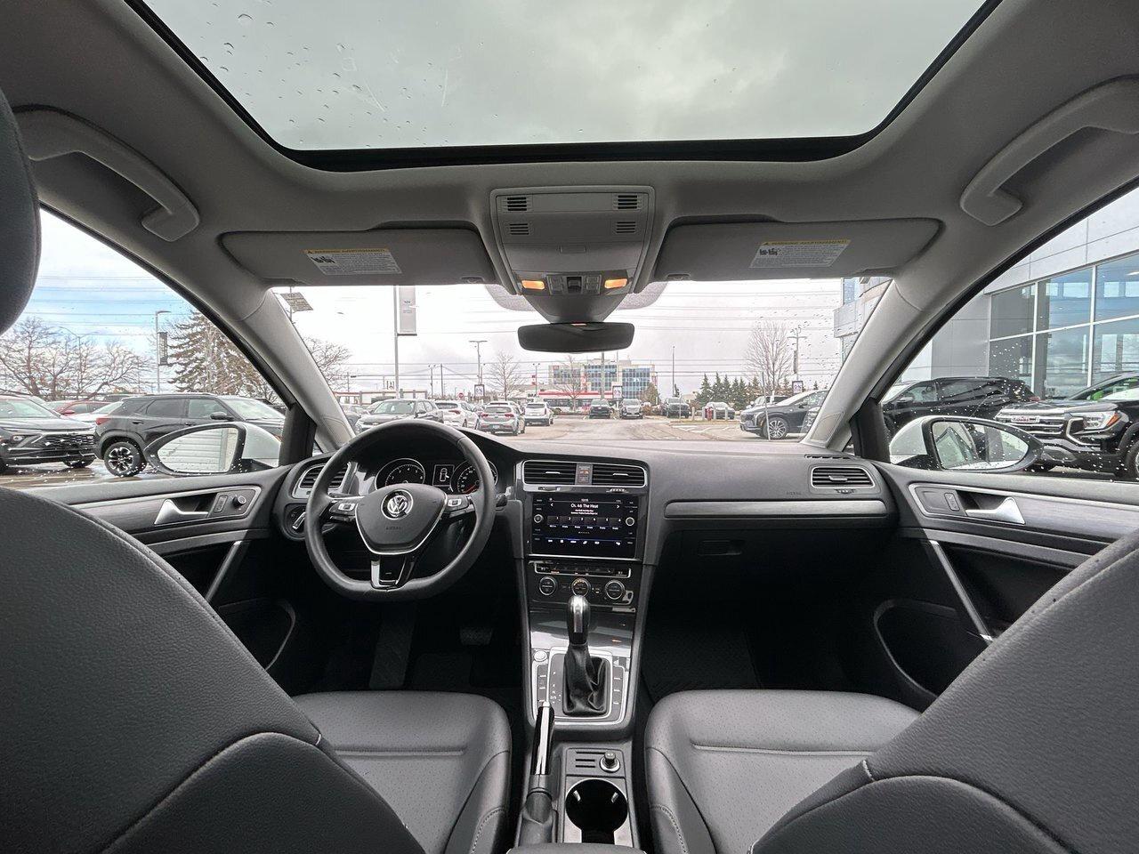 2021 Volkswagen Golf Highline Low KMS Adaptive Cruise Sunroof Leather Photo