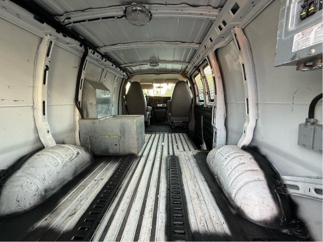 2010 Chevrolet Express 3500 135 Wheel Base Clean Carfax Photo