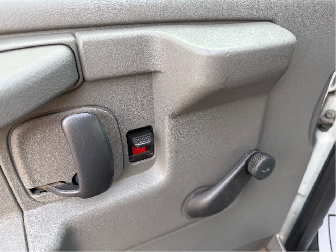 2010 Chevrolet Express 3500 135 Wheel Base Clean Carfax Photo