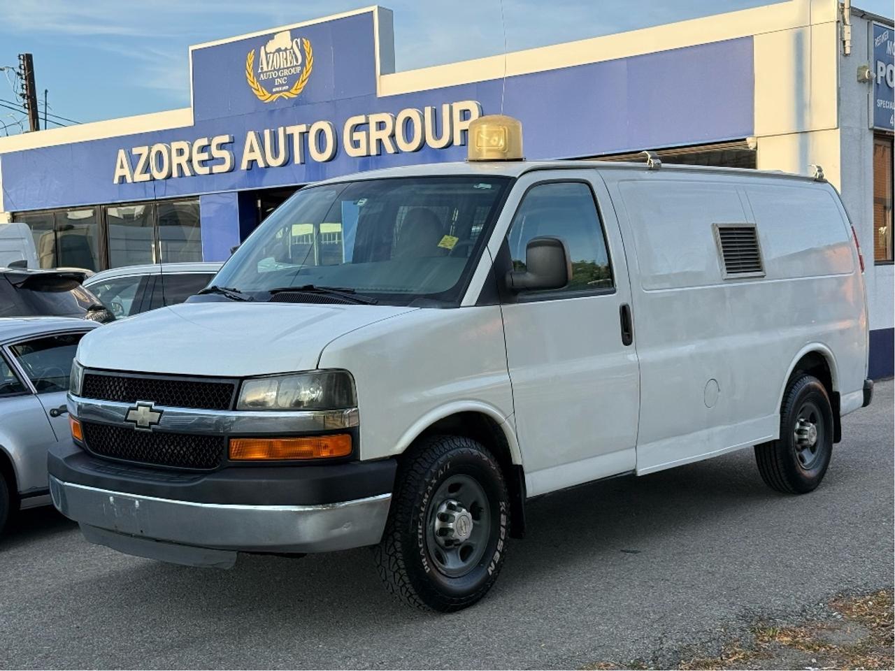 2010 Chevrolet Express 3500 135 Wheel Base Clean Carfax Photo0