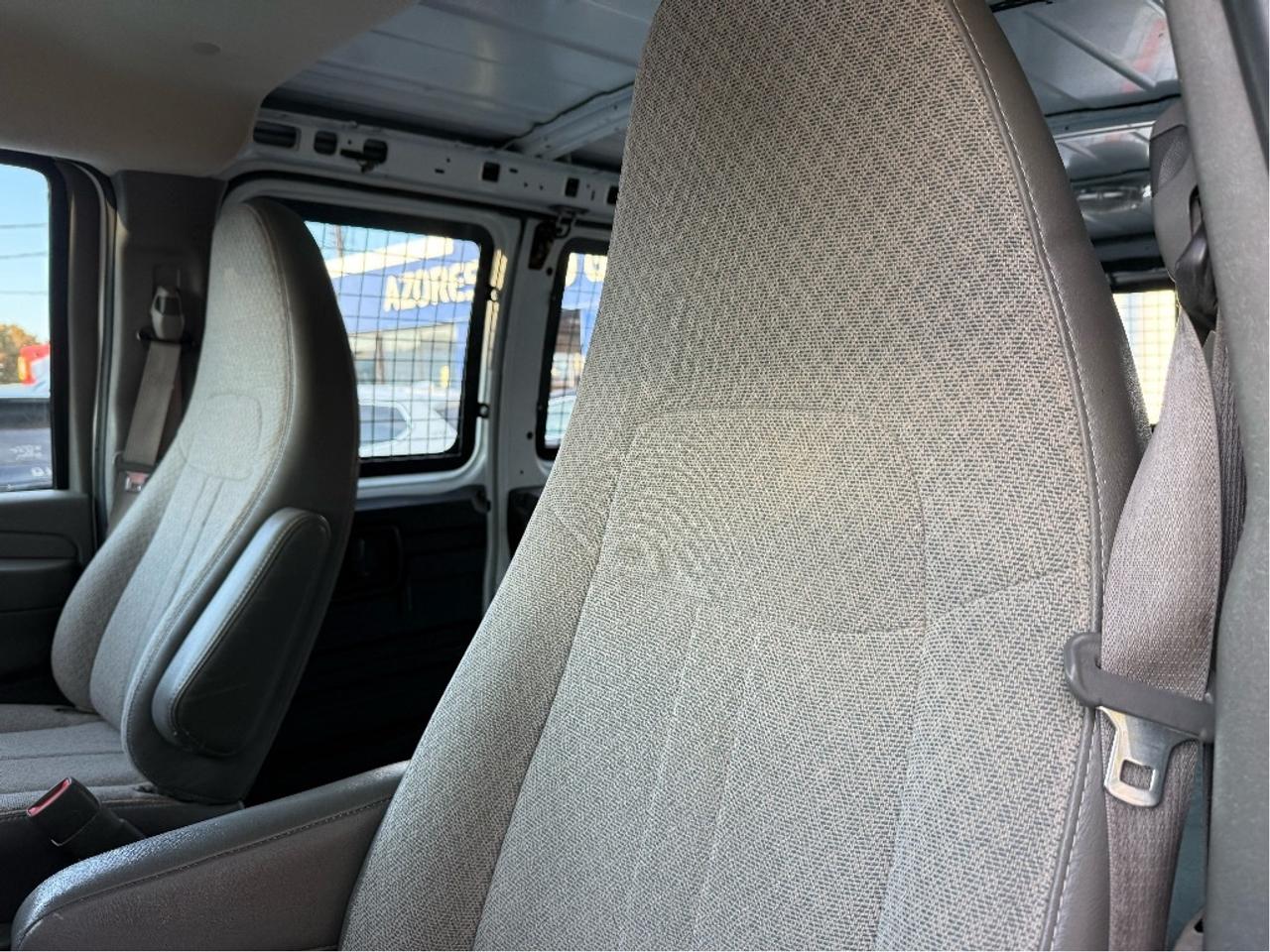 2010 Chevrolet Express 3500 135 Wheel Base Clean Carfax Photo