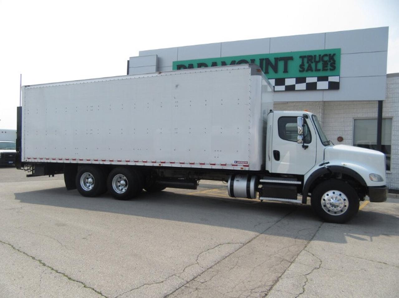2018 Freightliner M2-112 DIESEL TANDEM AXLE CAB & CHASSIS Photo