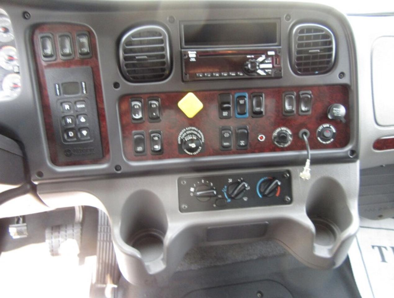 2018 Freightliner M2-112 DIESEL TANDEM AXLE CAB & CHASSIS Photo